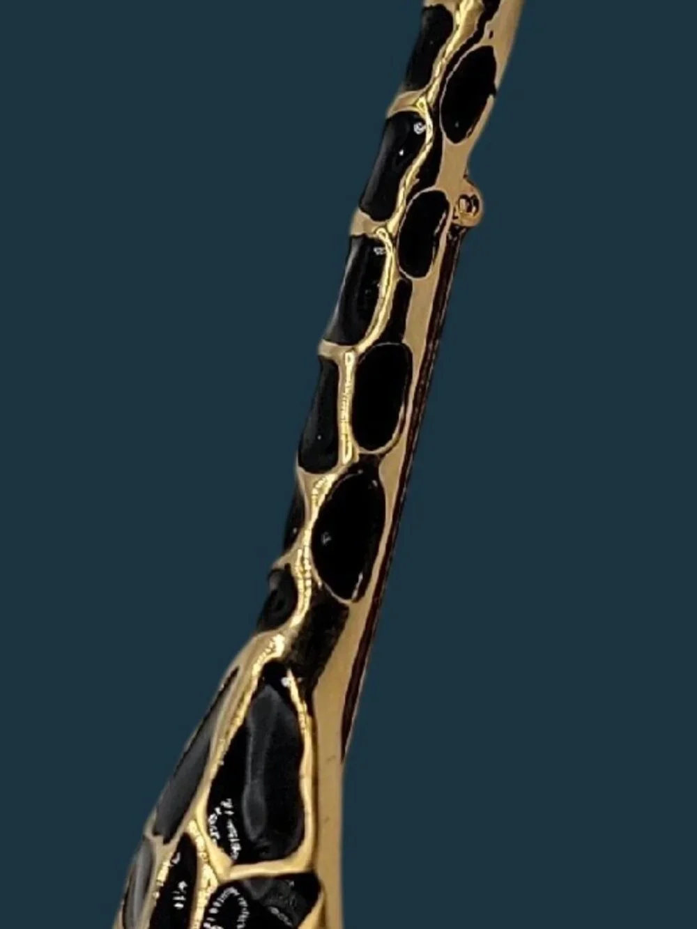 Unbranded elegant giraffe